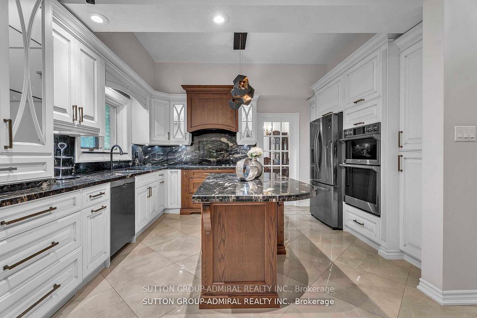 116 Goulding Avenue, Toronto, ON M2M 1L4 9