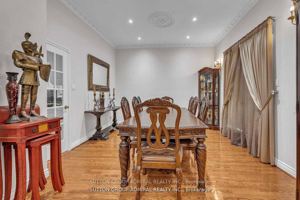 116 Goulding Avenue, Toronto, ON M2M 1L4 15