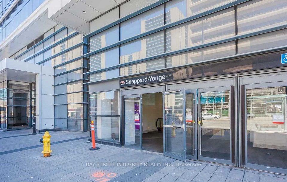 5 Sheppard Avenue E 3716, Toronto, ON M2N 0G4 9
