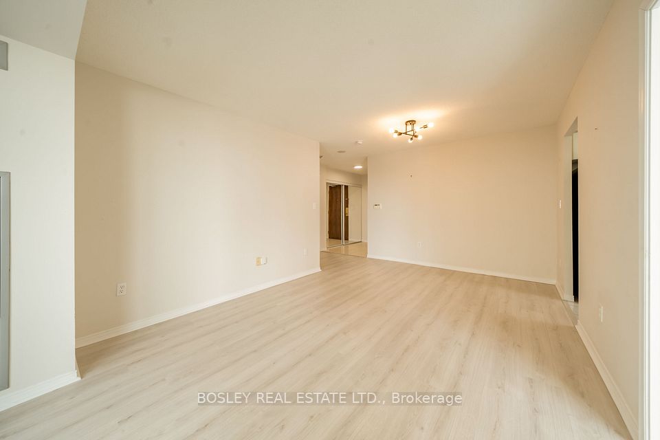 1 Pemberton Avenue 502, Toronto, ON M2M 4L9 5