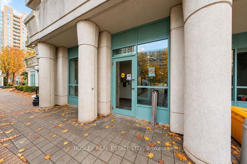 1 Pemberton Avenue 502, Toronto, ON M2M 4L9 3