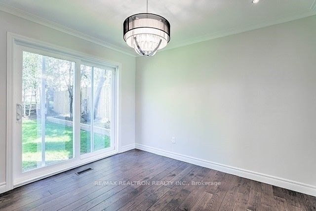 74 Aspenwood Drive, Toronto, ON M2H 2E9 5