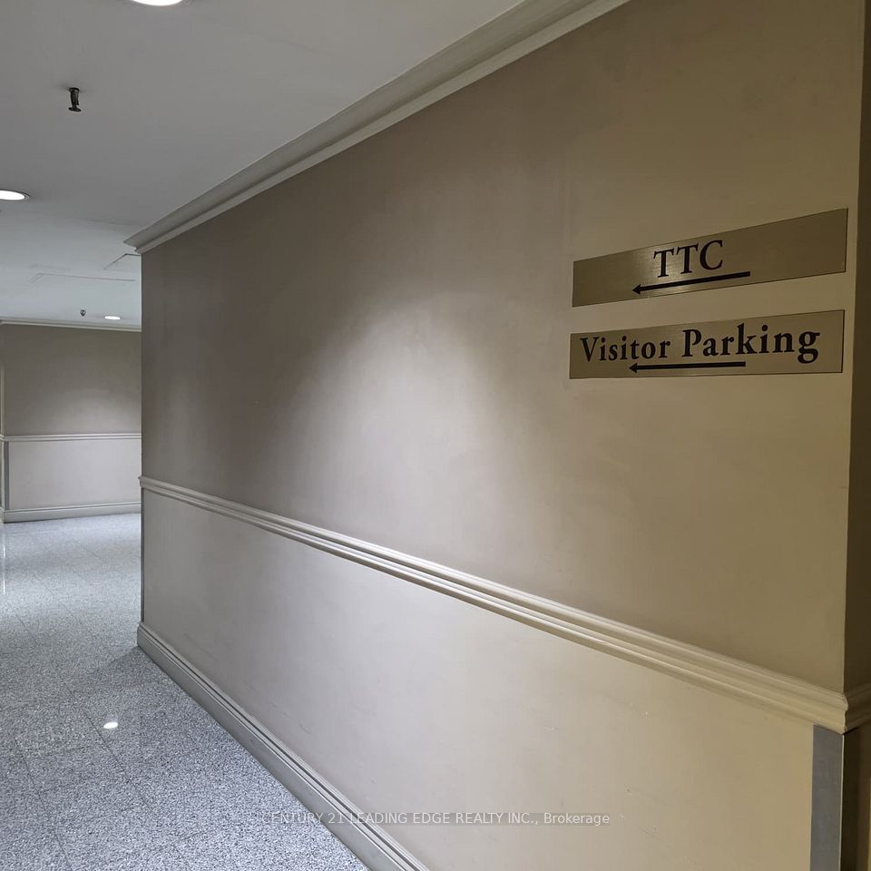 7 Bishop Avenue 2408, Toronto, ON M2M 4J4 14