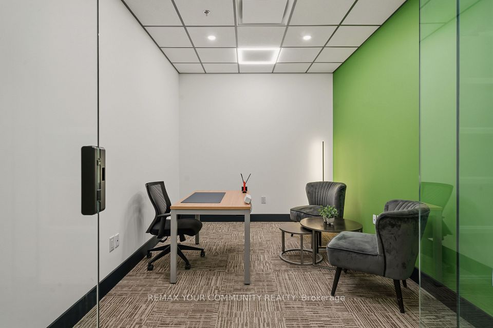 5255 Yonge Street 201-15, Toronto, ON M2N 6P4 2