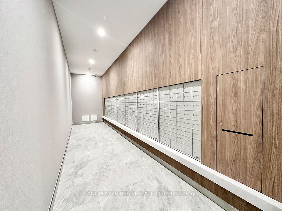 1 Quarrington Lane 1818, Toronto, ON M3C 0S4 15