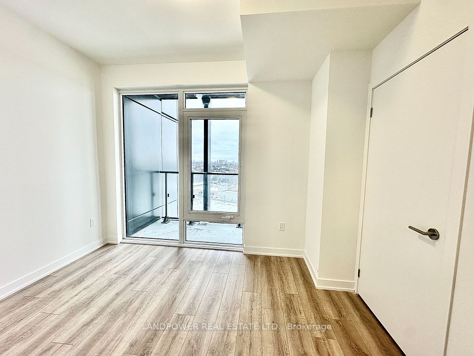 1 Quarrington Lane 1818, Toronto, ON M3C 0S4 9
