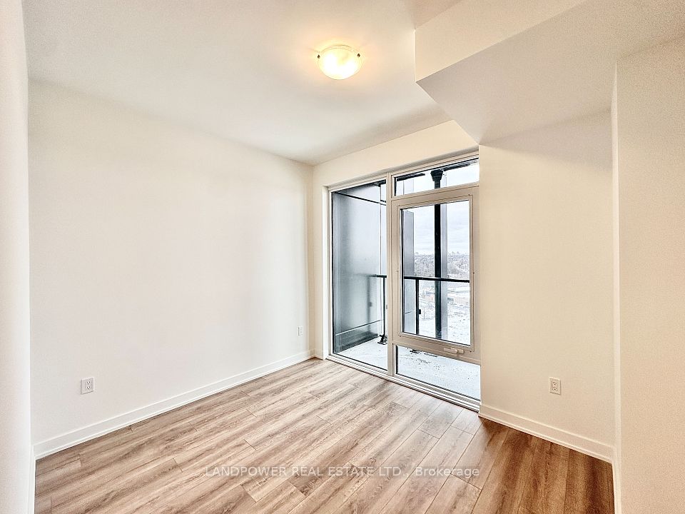 1 Quarrington Lane 1818, Toronto, ON M3C 0S4 7