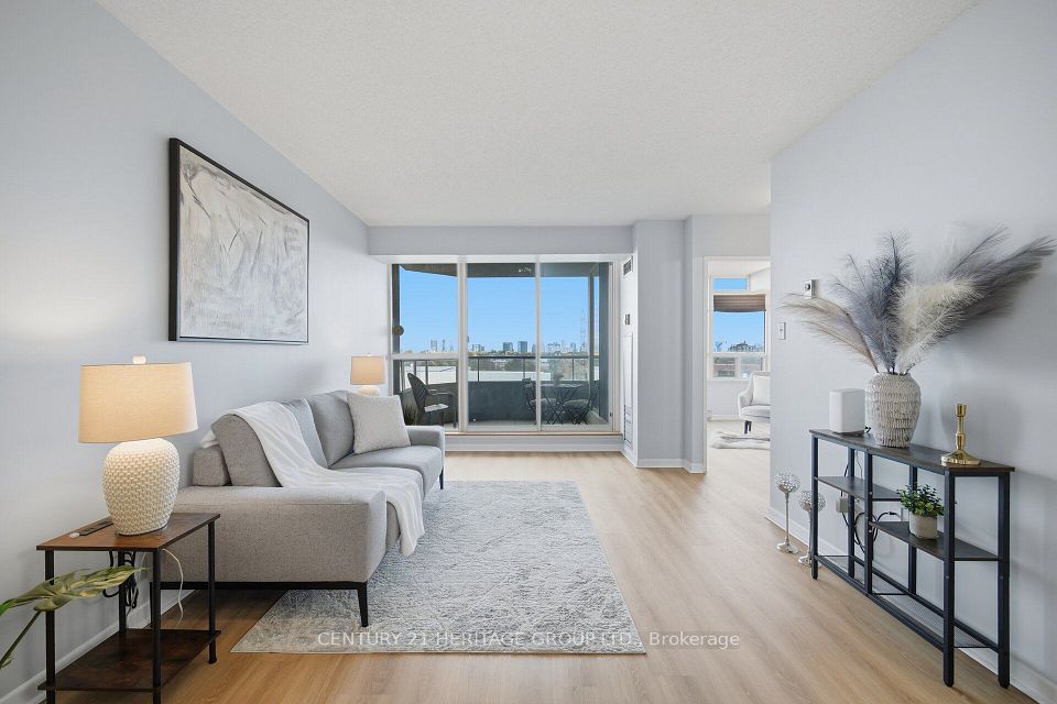 10 Torresdale Avenue 910, Toronto, ON M2R 3V8 7