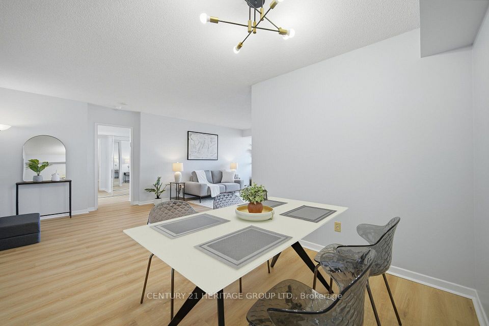 10 Torresdale Avenue 910, Toronto, ON M2R 3V8 6