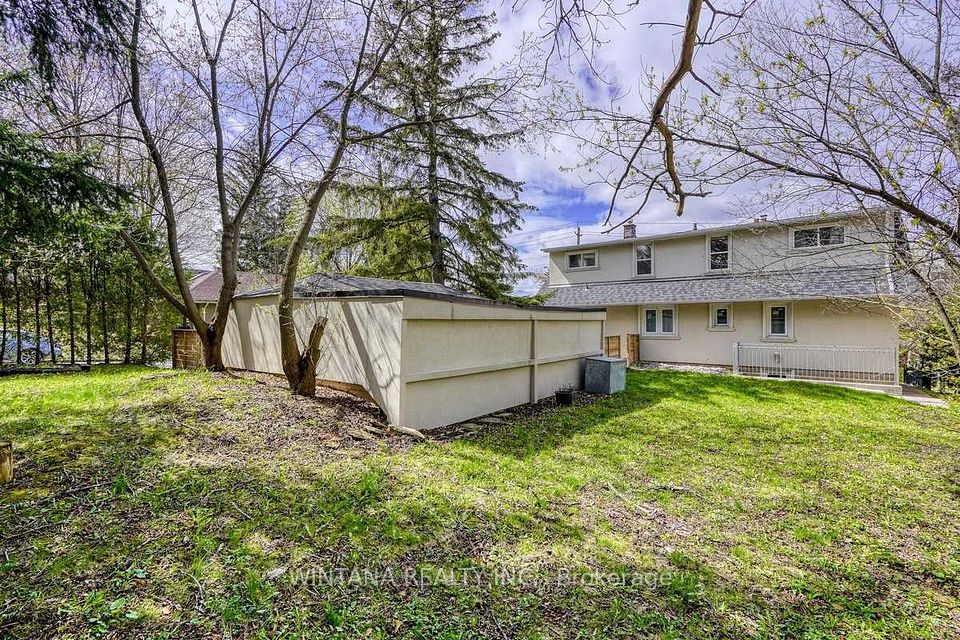 29 Whitman Street 3, Toronto, ON M2M 3Y5 13