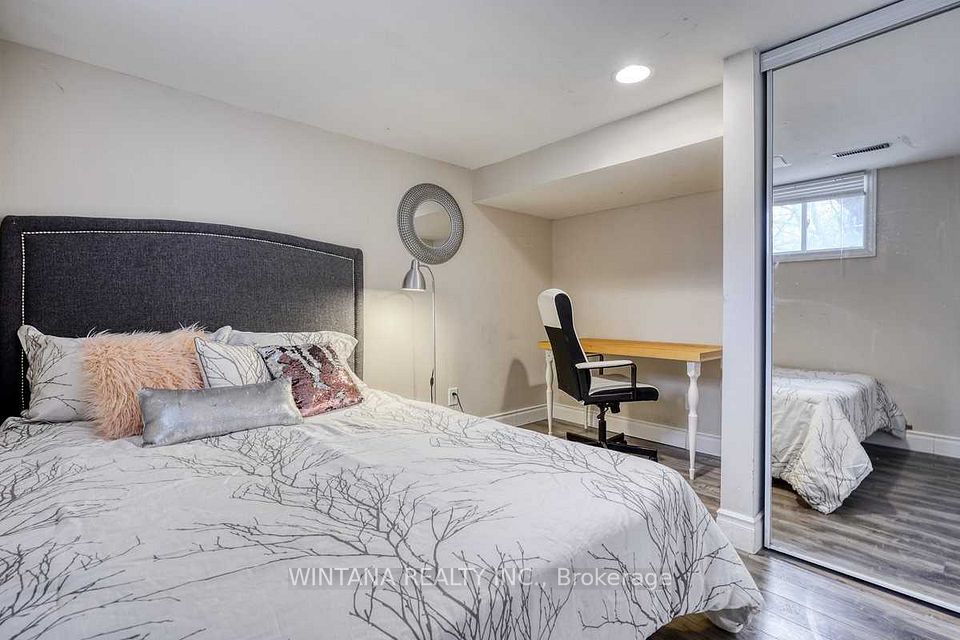Detached at 29 Whitman Street 3, Toronto, ON M2M 3Y5