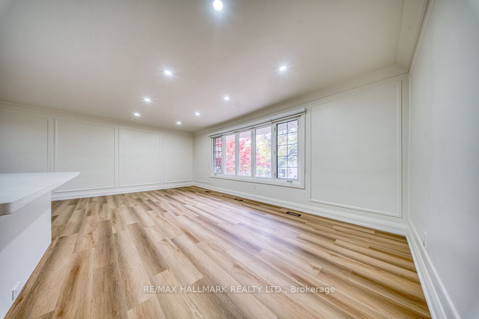 54 Sawley Drive, Toronto, ON M2K 2J5 5