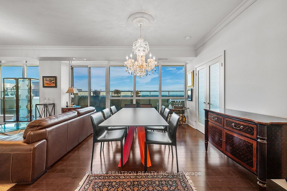 525 Wilson Avenue 1108, Toronto, ON M3H 0A7 14