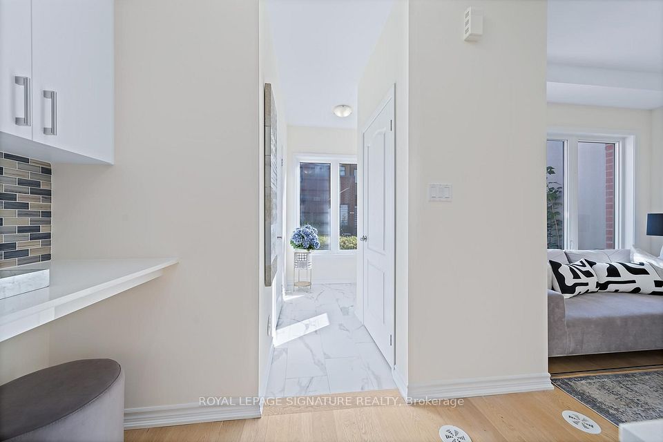 30 Curlew Drive 42, Toronto, ON M3A 0A8 10