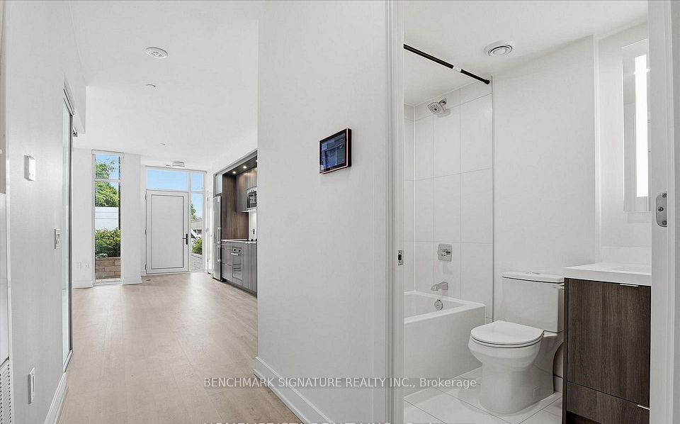 30 Inn On The Park Drive 206, Toronto, ON M3C 0P7 12