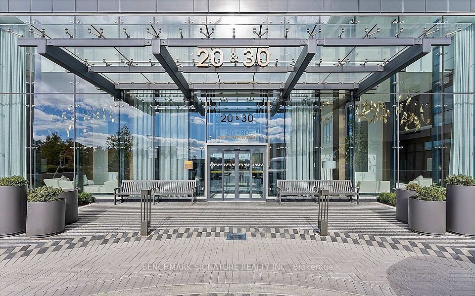 30 Inn On The Park Drive 206, Toronto, ON M3C 0P7 23