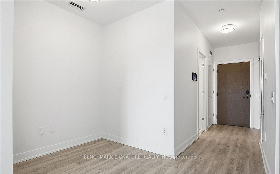 30 Inn On The Park Drive 206, Toronto, ON M3C 0P7 17