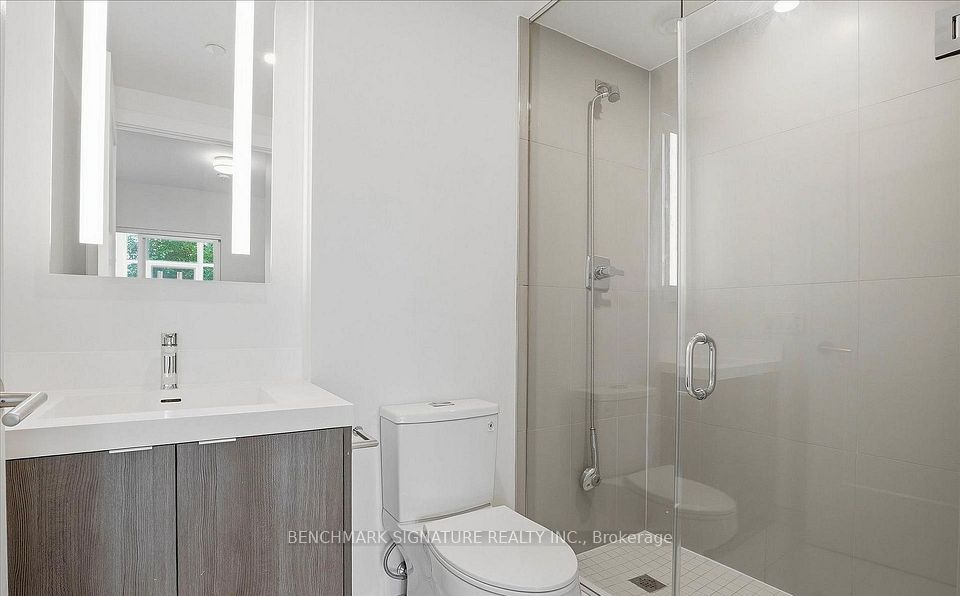 30 Inn On The Park Drive 206, Toronto, ON M3C 0P7 22