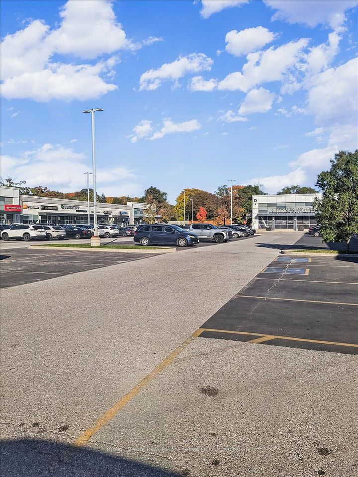 10 Mallard Road C103, Toronto, ON M3B 0A7 4