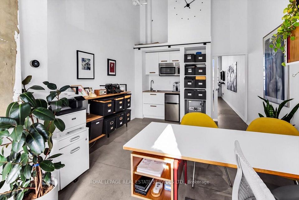 10 Mallard Road C103, Toronto, ON M3B 0A7 13