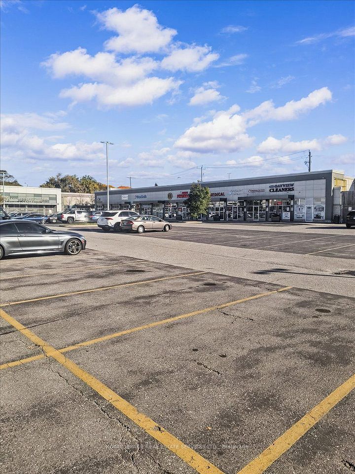 10 Mallard Road C103, Toronto, ON M3B 0A7 5