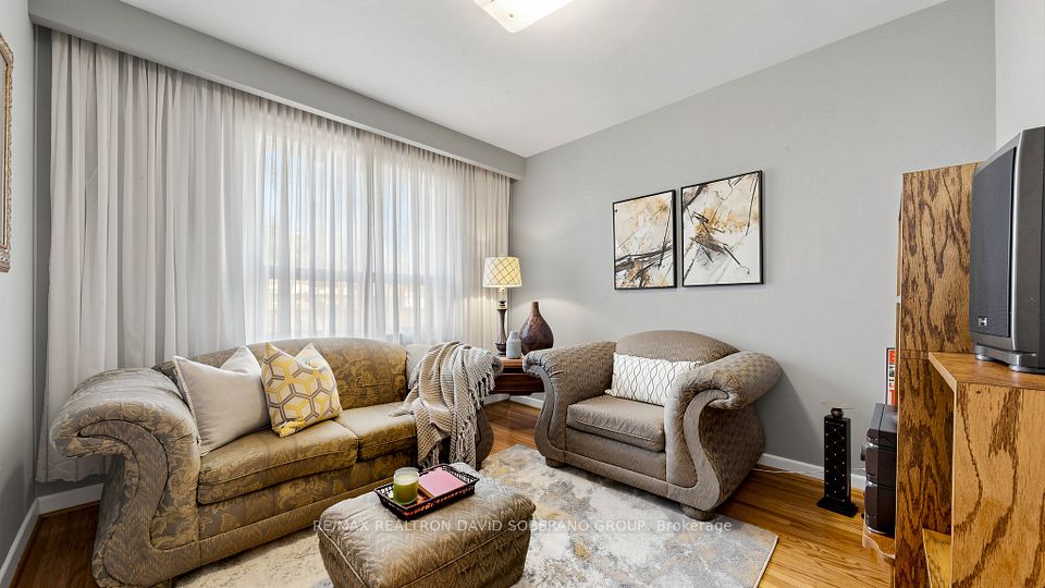 108 Kennard Avenue, Toronto, ON M3H 4M4 20