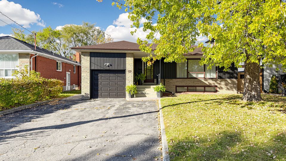 Detached at 108 Kennard Avenue, Toronto, ON M3H 4M4
