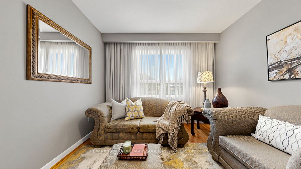 108 Kennard Avenue, Toronto, ON M3H 4M4 22