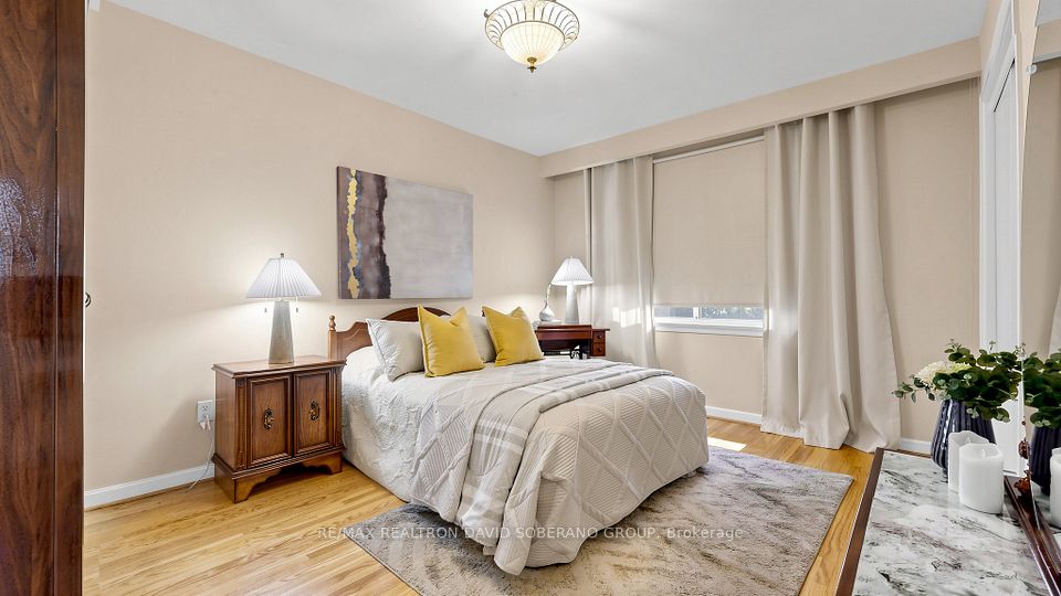 108 Kennard Avenue, Toronto, ON M3H 4M4 18