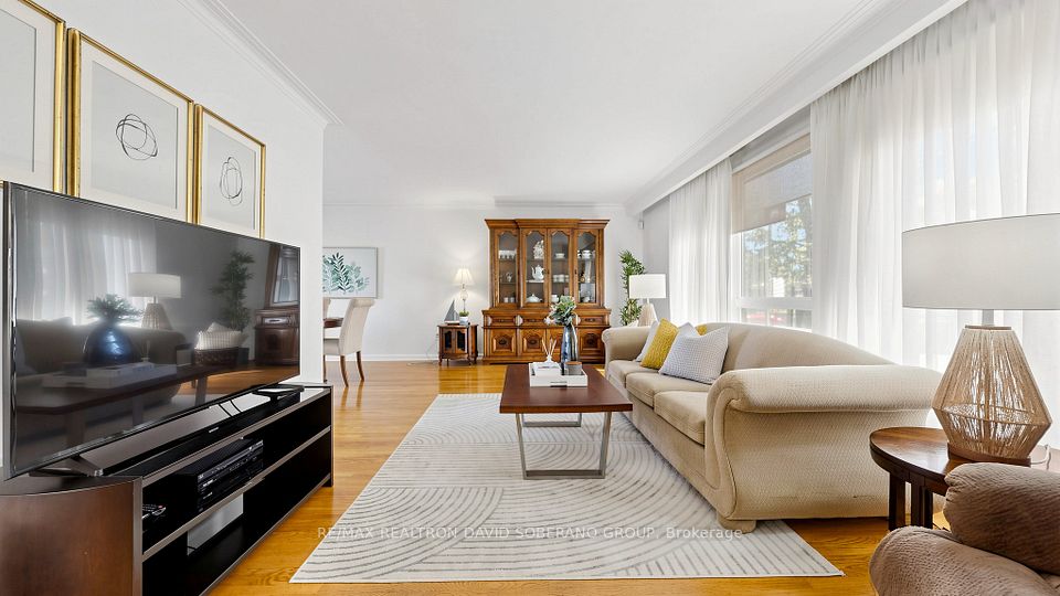 108 Kennard Avenue, Toronto, ON M3H 4M4 3