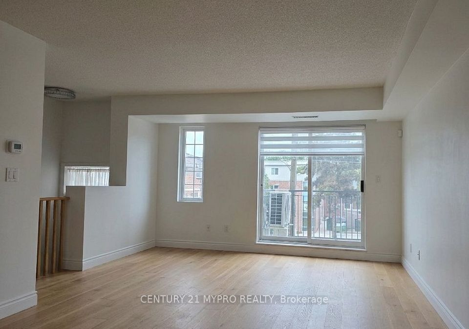 221 Grandview Way, Toronto, ON M2N 6V3 4