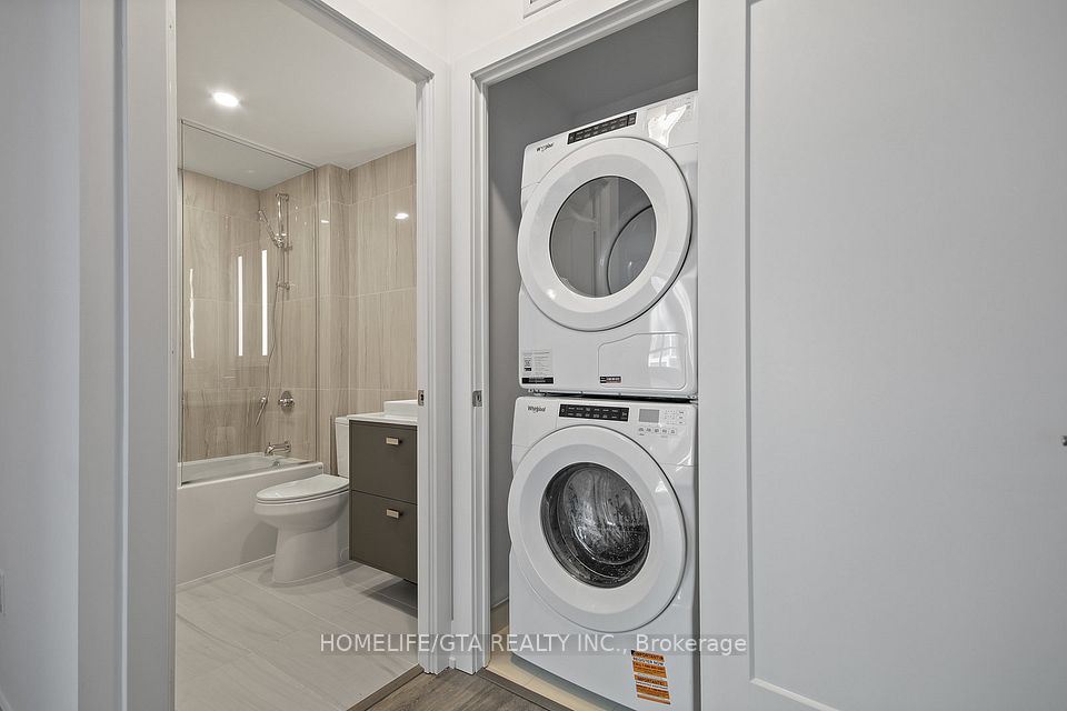 10 Inn On The Park Drive 307, Toronto, ON M3C 0P9 10