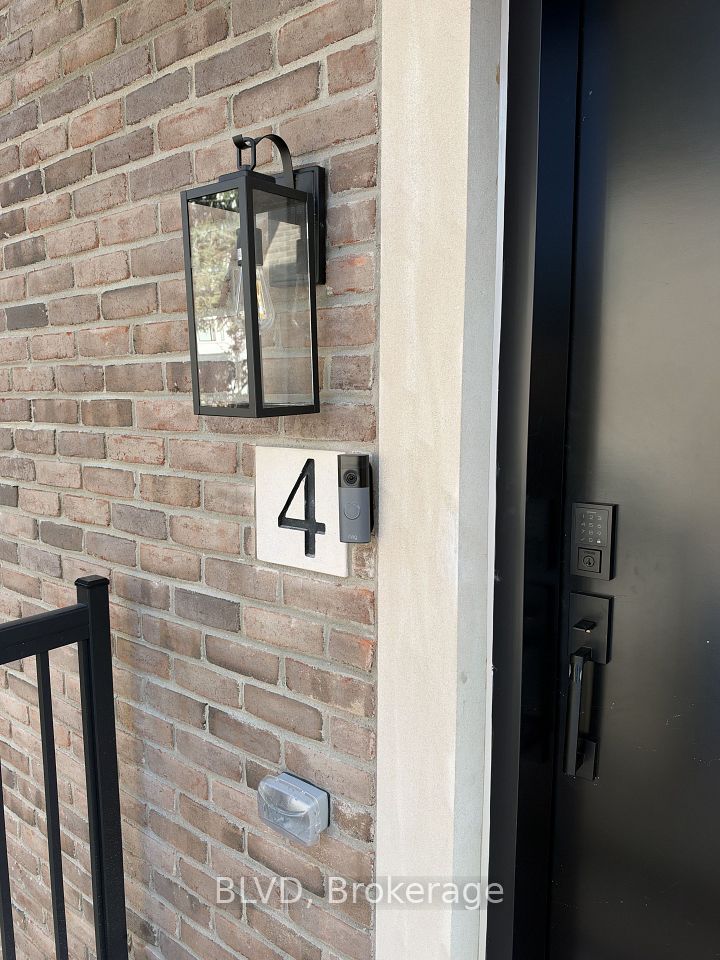 Multiplex at 76 Burndale Avenue 4, Toronto, ON M2N 1S7