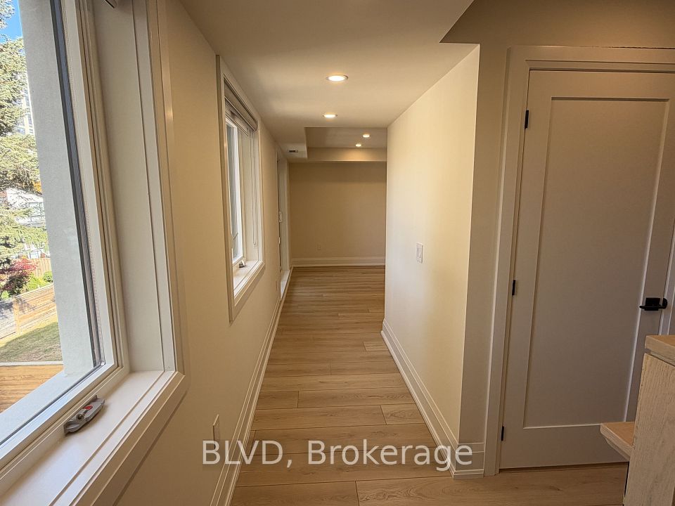 76 Burndale Avenue 4, Toronto, ON M2N 1S7 10