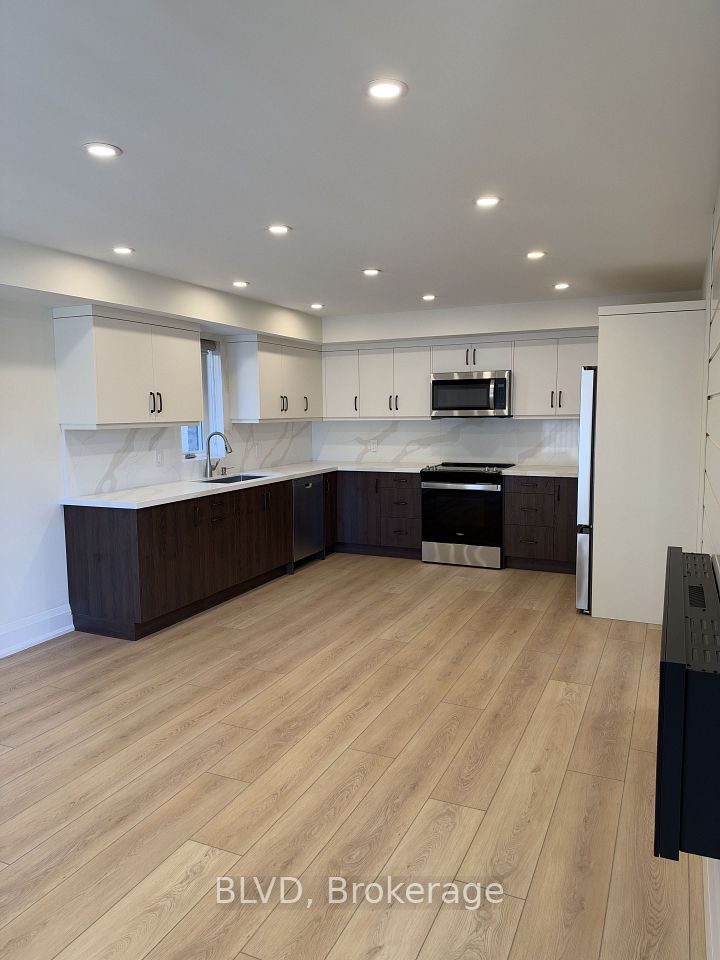 76 Burndale Avenue 4, Toronto, ON M2N 1S7 2