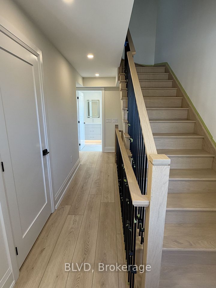 76 Burndale Avenue 4, Toronto, ON M2N 1S7 9