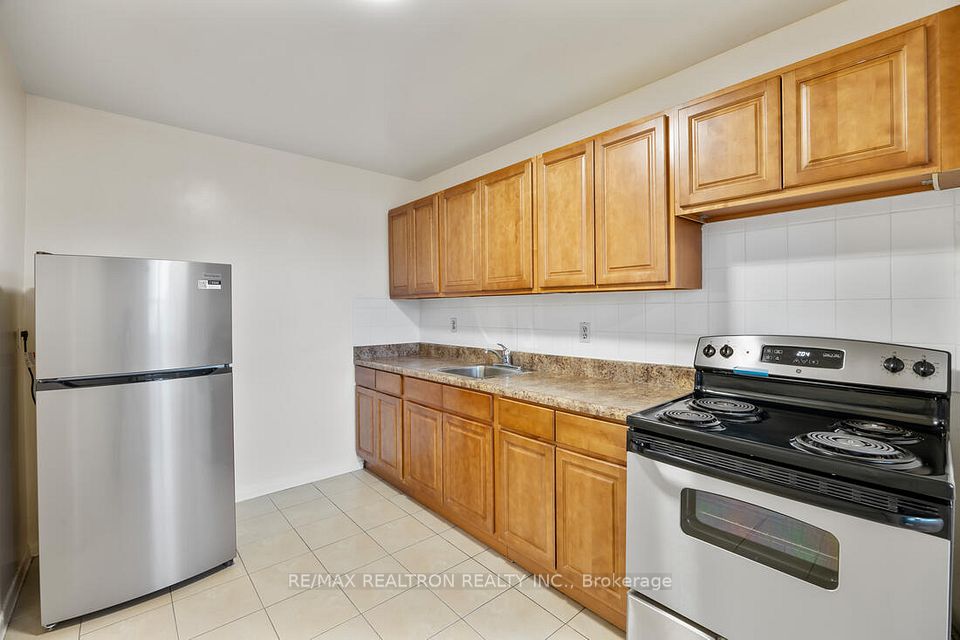 2775 Don Mills Road 704, Toronto, ON M2J 3B5 4