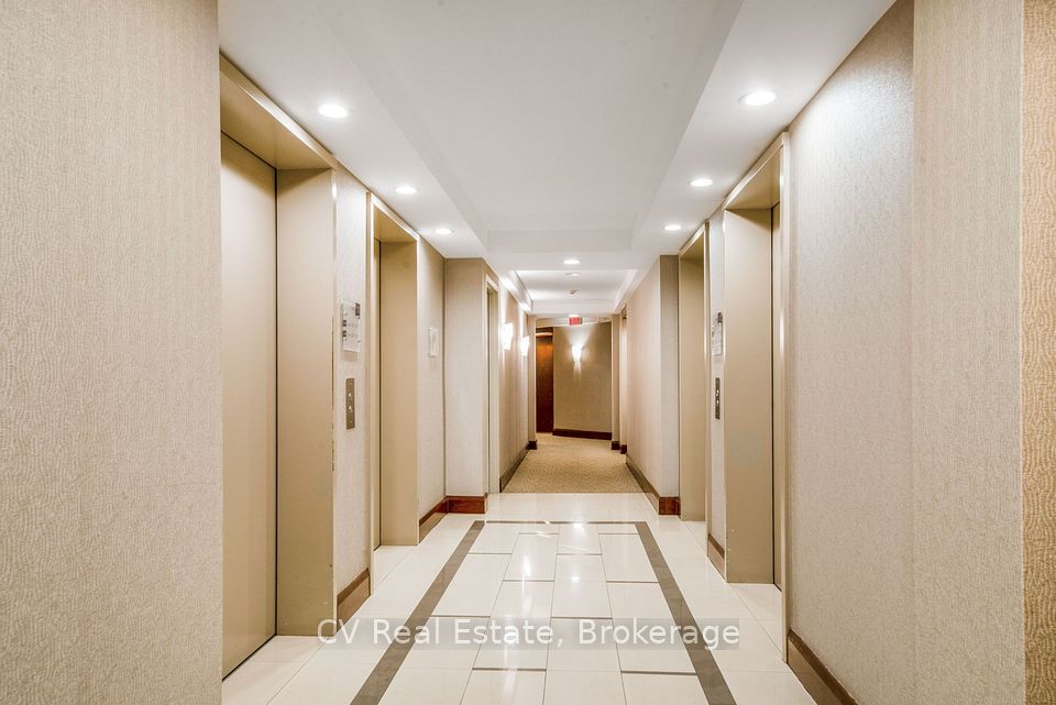 5 Northtown Way 1109, Toronto, ON M2N 7A1 13