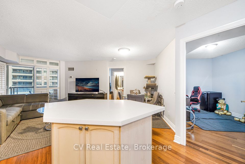 5 Northtown Way 1109, Toronto, ON M2N 7A1 25