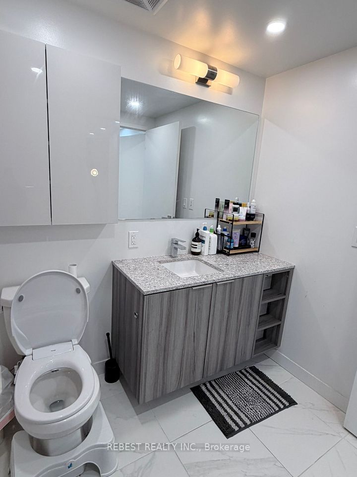31 Tippett Road 547, Toronto, ON M3H 0C8 14