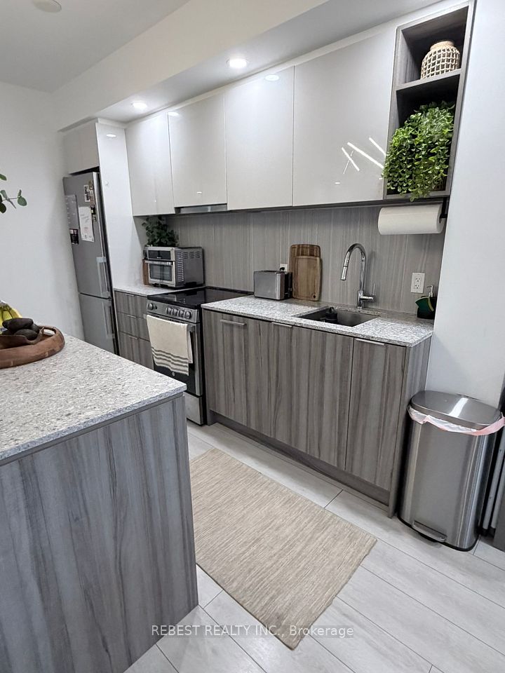 31 Tippett Road 547, Toronto, ON M3H 0C8 11