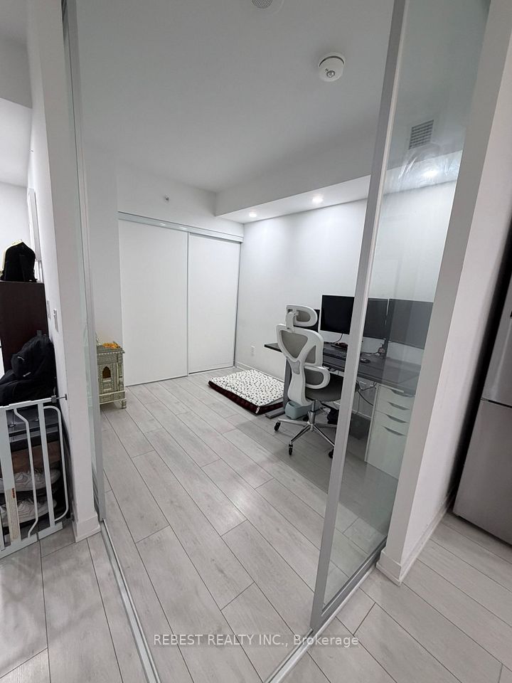 31 Tippett Road 547, Toronto, ON M3H 0C8 13