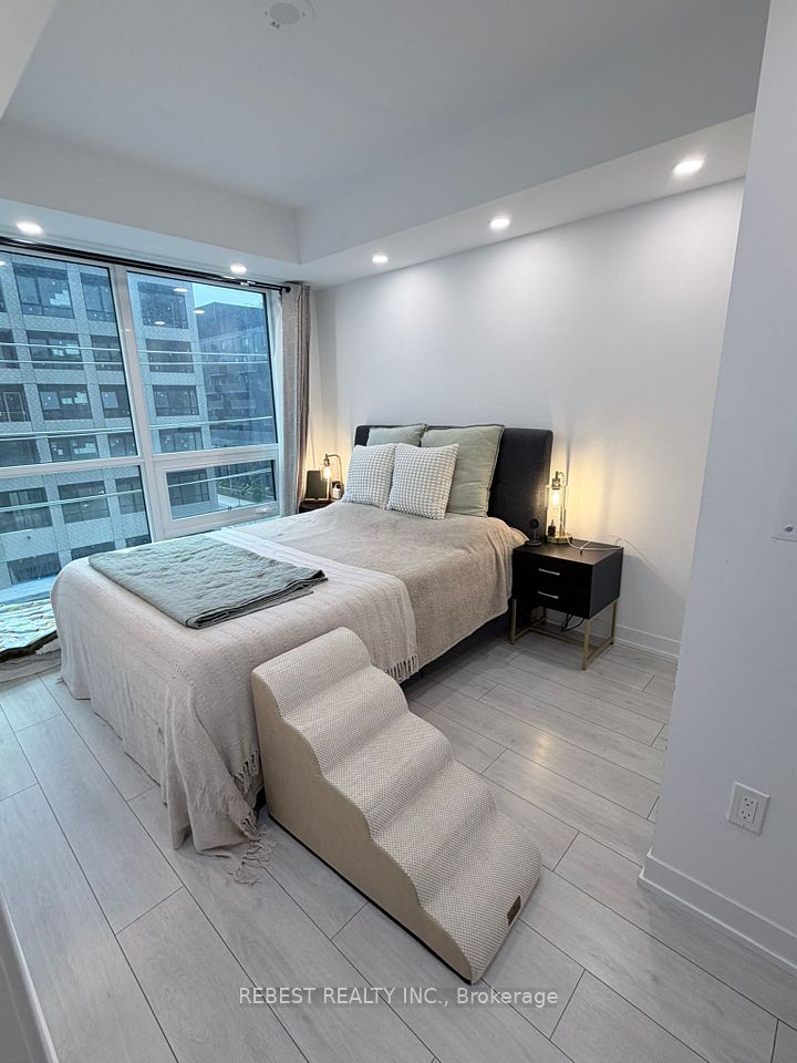 31 Tippett Road 547, Toronto, ON M3H 0C8 23
