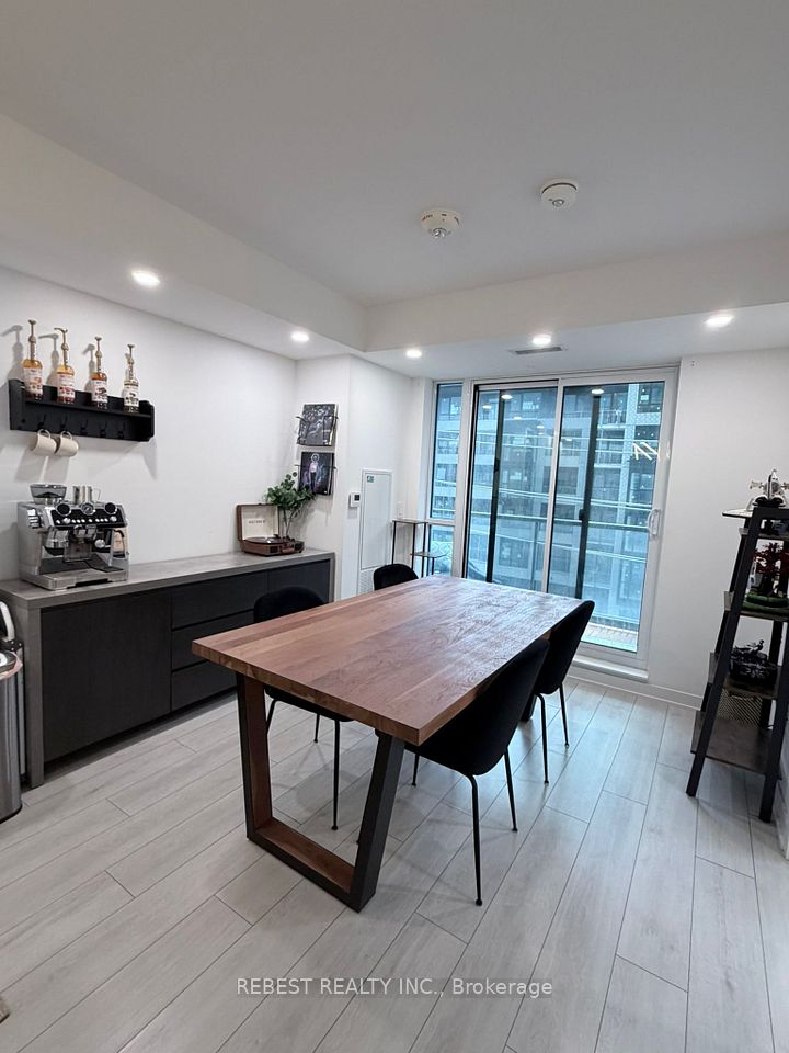 31 Tippett Road 547, Toronto, ON M3H 0C8 15