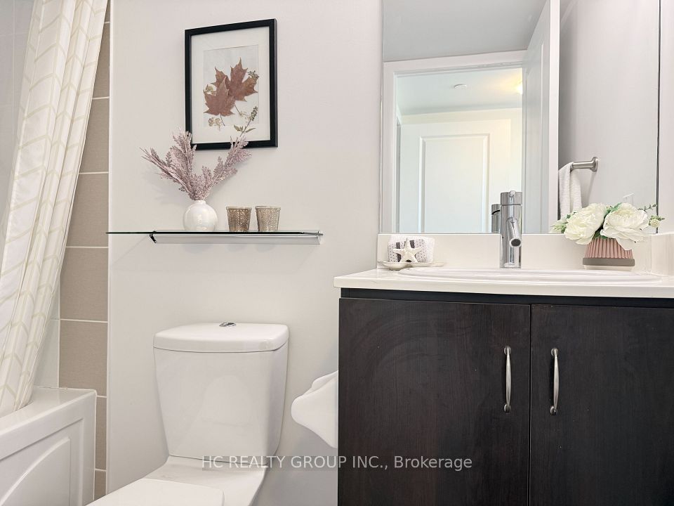 5168 Yonge Street 1712, Toronto, ON M2N 5P6 15