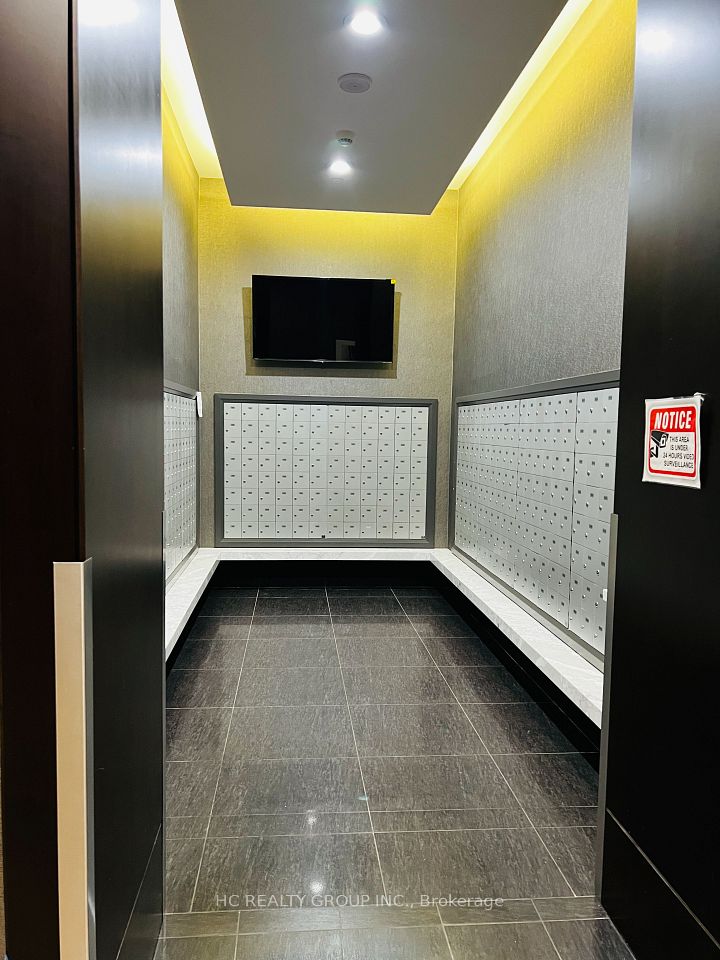 5168 Yonge Street 1712, Toronto, ON M2N 5P6 19