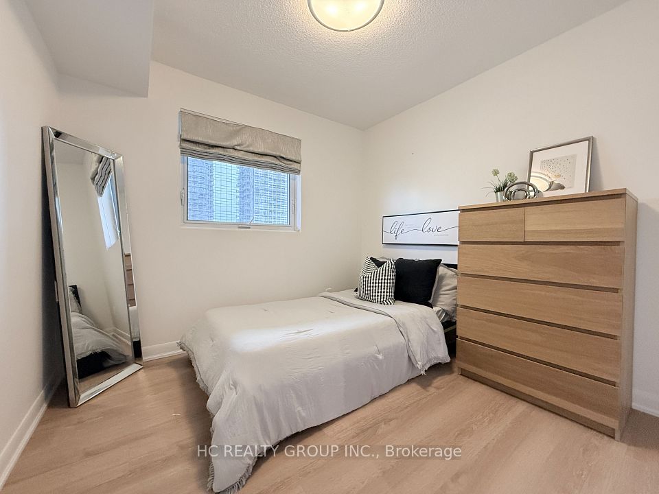 5168 Yonge Street 1712, Toronto, ON M2N 5P6 14