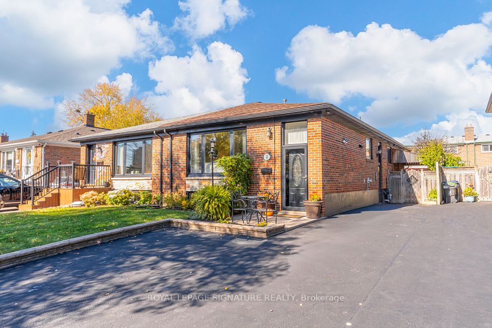 Semi-Detached  at 22 Painswick Crescent, Toronto, ON M2J 3M6