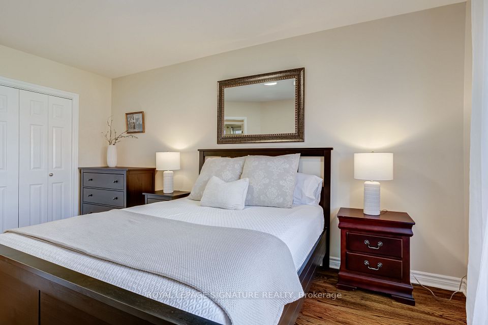 22 Painswick Crescent, Toronto, ON M2J 3M6 21