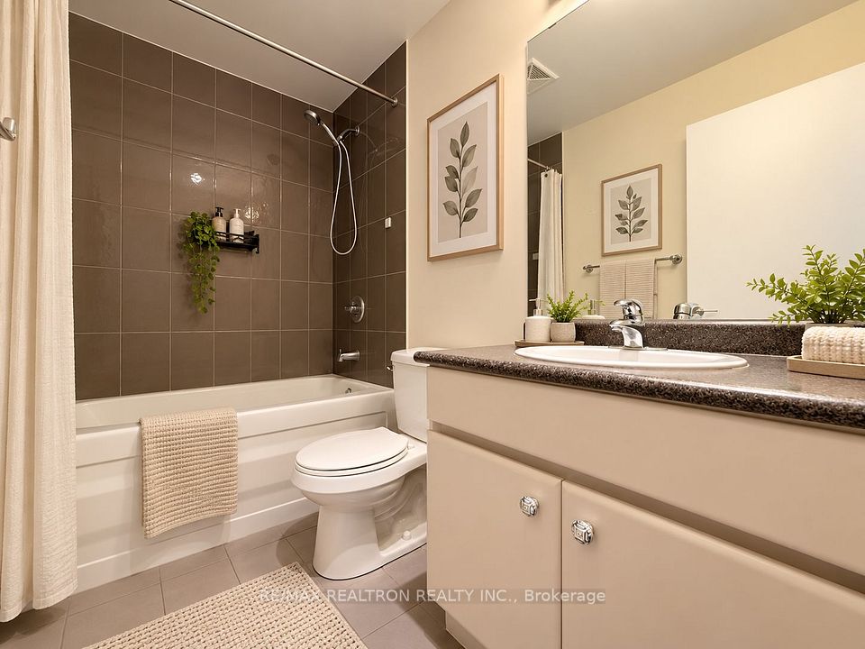 30 Canterbury Place 1103, Toronto, ON M2N 0B9 10